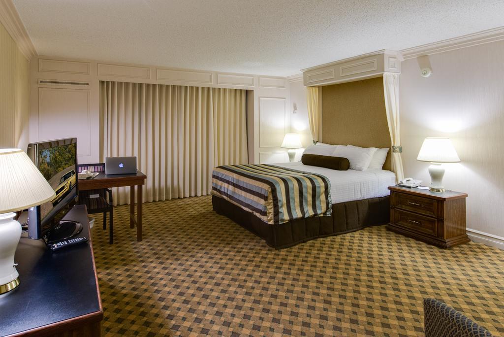 Black Knight Inn Red Deer Quarto foto